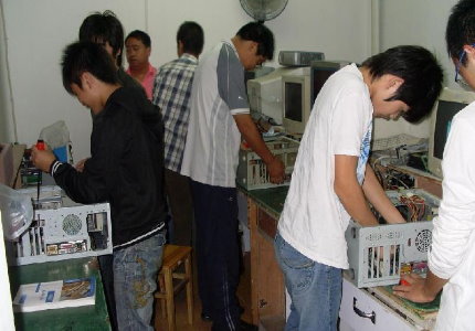 电脑维修学校，培养技术精英的摇篮