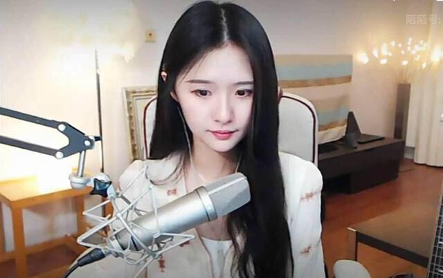 月夜下的直播盛宴，在线观看视频的免费播放魅力